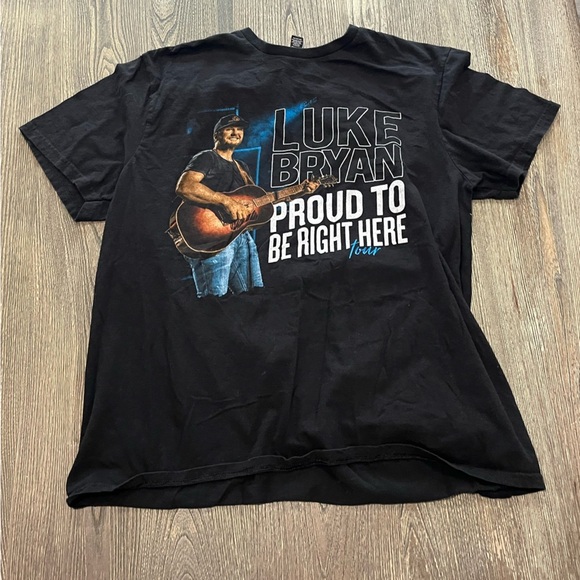District The Concert Tee Luke Bryan Proud To Be Right Here Short Sleeve Black XL - Picture 1 of 6
